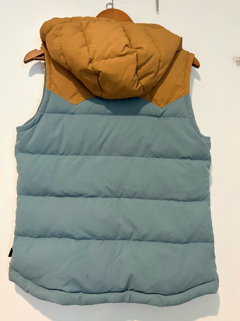 Patagonia W’s Bivy Hooded Vest - Jacket
Shadow blue with yellow - Picture 2 of 5